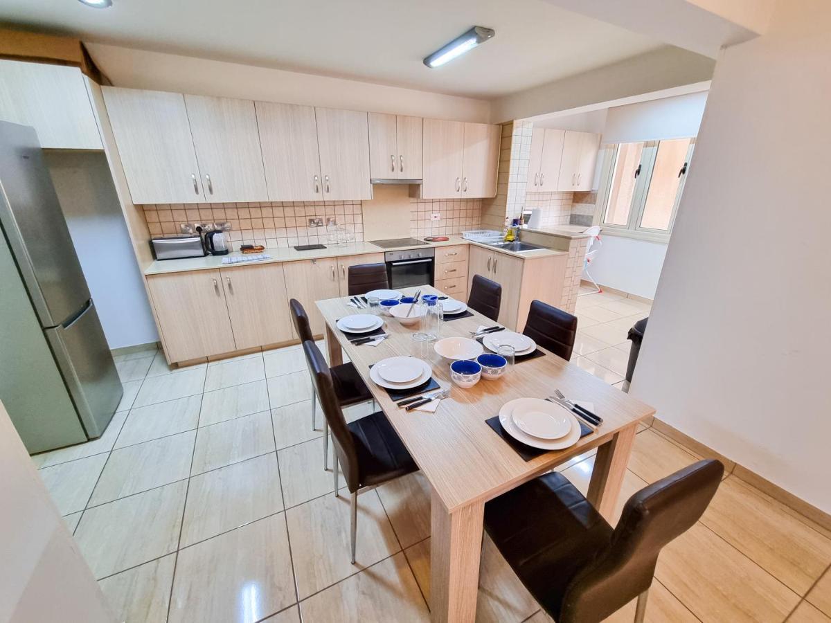 Sunbay City Rooms Ларнака Экстерьер фото